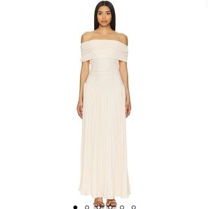 Lioness field of dreams from revolve